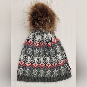Muk Luks Fair Isle Knit Pom Beanie One Size Grey White Red Winter Hat Soft Fuzzy